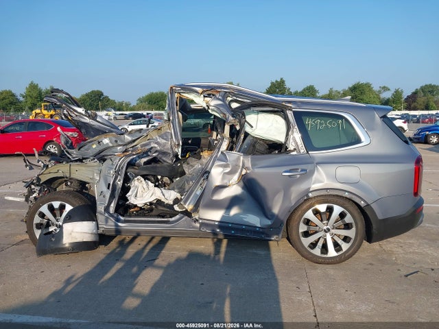 Продажа на аукционе авто 2022 Kia Telluride S, vin: 5XYP64HC7NG221440, номер лота: 45925091