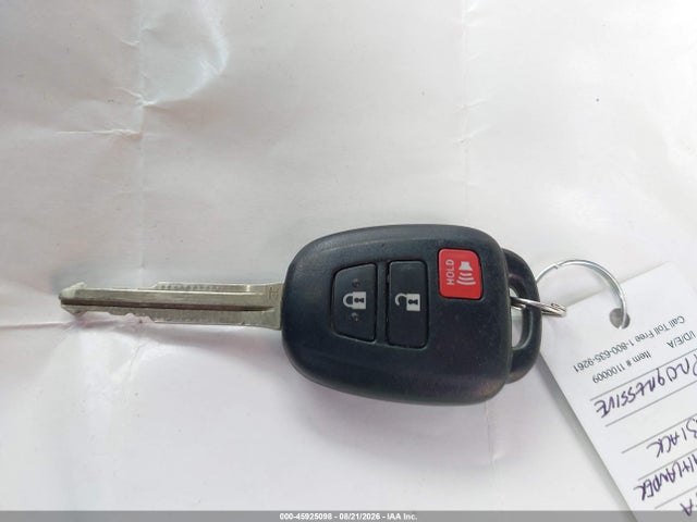 Продаж на аукціоні авто 2018 Toyota Highlander Le, vin: 5TDBZRFH9JS912639, номер лоту: 45925098