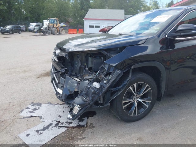 Продаж на аукціоні авто 2018 Toyota Highlander Le, vin: 5TDBZRFH9JS912639, номер лоту: 45925098