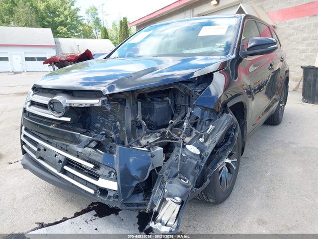 Продаж на аукціоні авто 2018 Toyota Highlander Le, vin: 5TDBZRFH9JS912639, номер лоту: 45925098