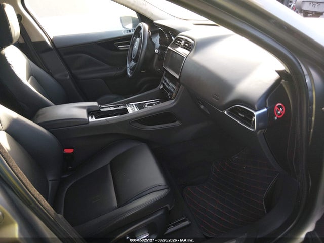2019 Jaguar F-pace 25t Premium მანქანა იყიდება აუქციონზე, vin: SADCJ2FX8KA369300, აუქციონის ნომერი: 45925127