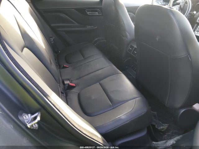 2019 Jaguar F-pace 25t Premium მანქანა იყიდება აუქციონზე, vin: SADCJ2FX8KA369300, აუქციონის ნომერი: 45925127