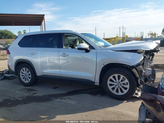 2024 Toyota Grand Highlander Xle მანქანა იყიდება აუქციონზე, vin: 5TDAAAB53RS034119, აუქციონის ნომერი: 45925132