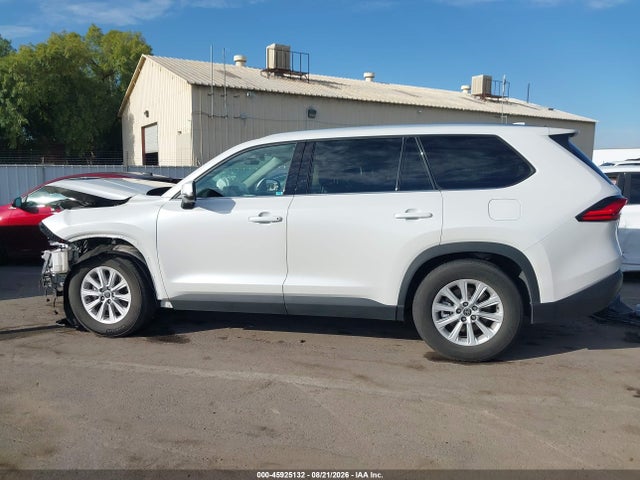 2024 Toyota Grand Highlander Xle მანქანა იყიდება აუქციონზე, vin: 5TDAAAB53RS034119, აუქციონის ნომერი: 45925132