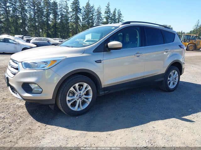 Ford ESCAPE SE 2018 1FMCU9GD8JUD08652 Image 2