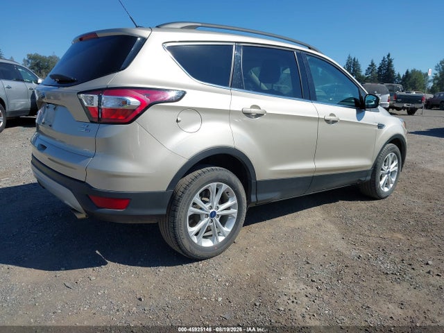 Ford ESCAPE SE 2018 1FMCU9GD8JUD08652 Image 4