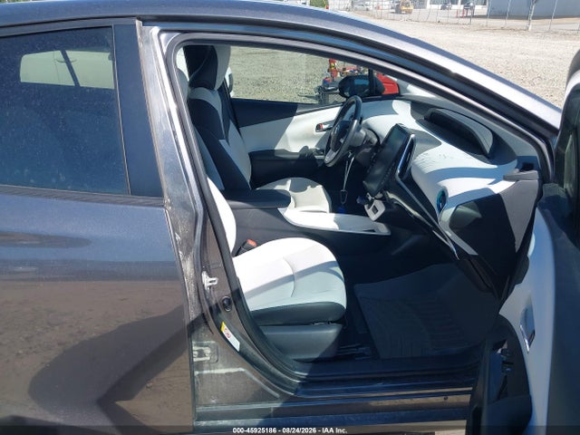 Продаж на аукціоні авто 2018 Toyota Prius Four, vin: JTDKARFU8J3057423, номер лоту: 45925186