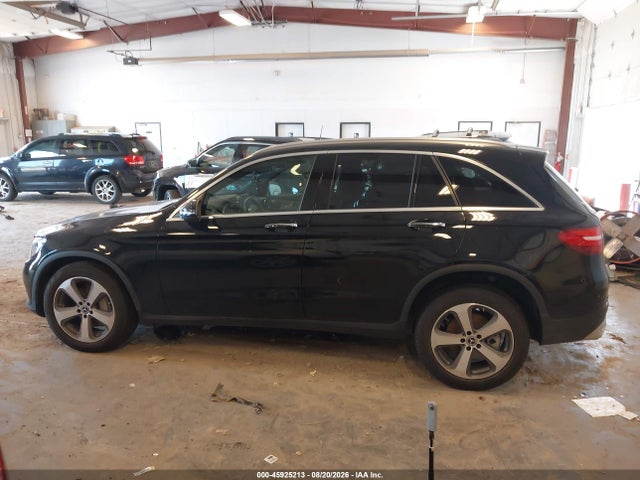 45925213 :رقم المزاد ، WDC0G4KB1KF634820 vin ، 2019 Mercedes-benz Glc 300 4matic مزاد بيع