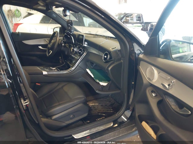 45925213 :رقم المزاد ، WDC0G4KB1KF634820 vin ، 2019 Mercedes-benz Glc 300 4matic مزاد بيع