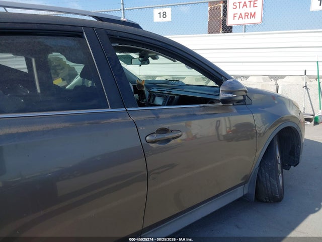 Toyota Rav4 Xle 2015 2T3RFREV4FW267628 Image 15