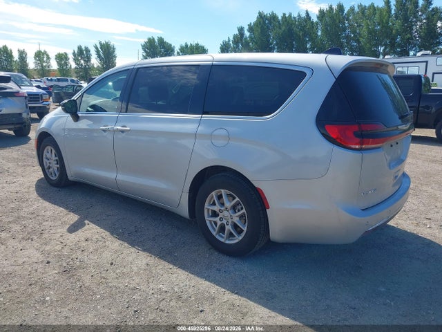 Chrysler Pacifica Touring L 2024 2C4RC1BG4RR119851 Image 3
