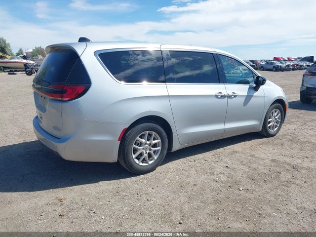 Chrysler Pacifica Touring L 2024 2C4RC1BG4RR119851 Image 4