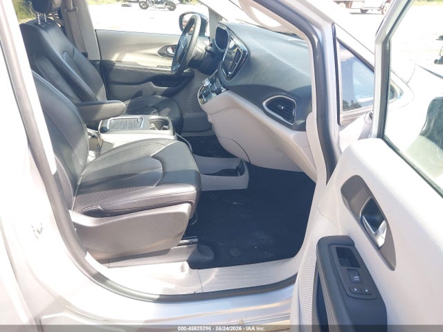 Chrysler Pacifica Touring L 2024 2C4RC1BG4RR119851 Image 5