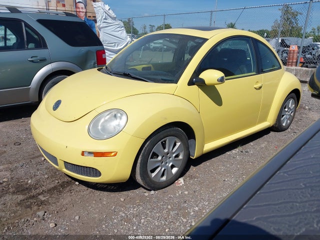 Aukcja sprzedaży 2010 Volkswagen New Beetle 2.5l, vin: 3VWRW3AG7AM012502, numer aukcji: 45925302