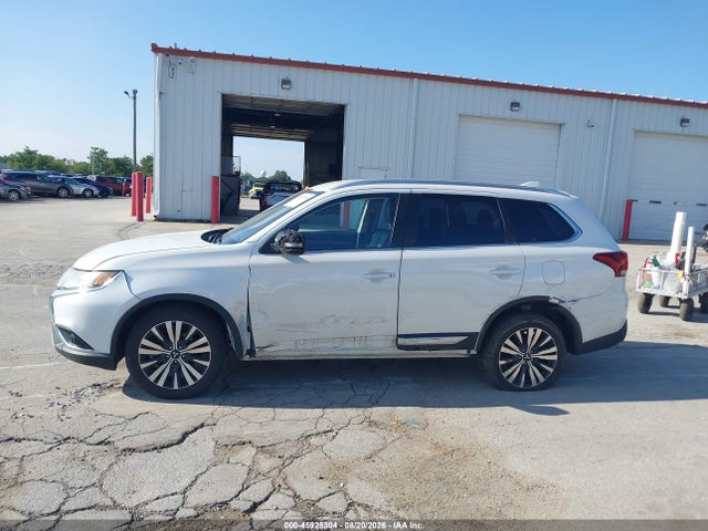 Продаж на аукціоні авто 2020 Mitsubishi Outlander Le 2.4/se 2.4/sel 2.4/sp 2.4, vin: JA4AD3A34LZ020460, номер лоту: 45925304