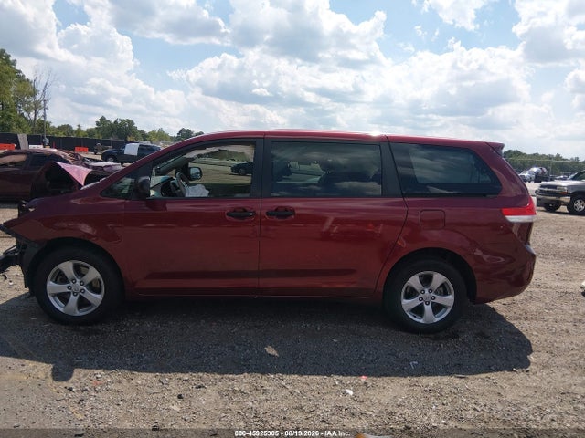 Aukcja sprzedaży 2011 Toyota Sienna, vin: 5TDKA3DC7BS002145, numer aukcji: 45925305