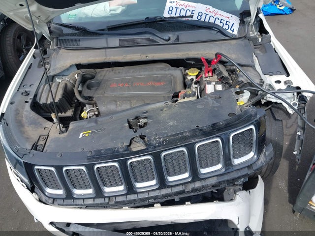3C4NJDCB9JT147638 Jeep Compass Limited 4x4