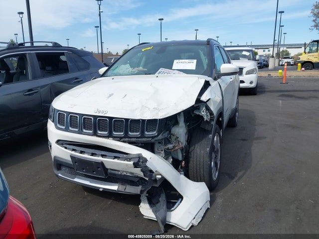 3C4NJDCB9JT147638 Jeep Compass Limited 4x4
