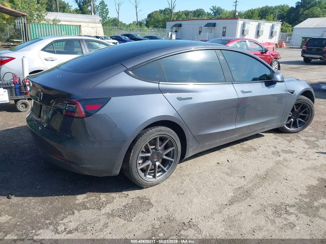 Tesla Model 3 Standard Range Plus Rear-wheel Drive 2021 5YJ3E1EA4MF854518 Image 4