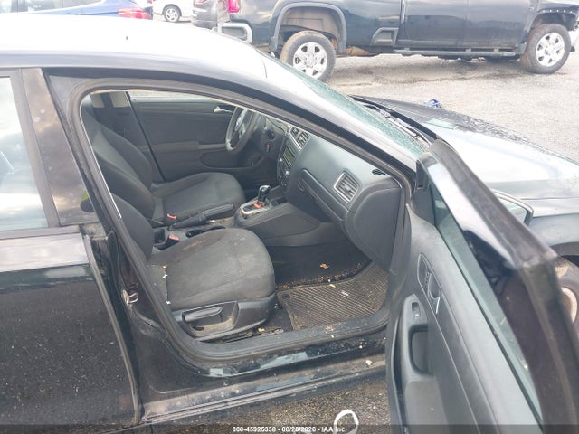 2011 Volkswagen Jetta 2.0l S მანქანა იყიდება აუქციონზე, vin: 3VW2K7AJ3BM089420, აუქციონის ნომერი: 45925338