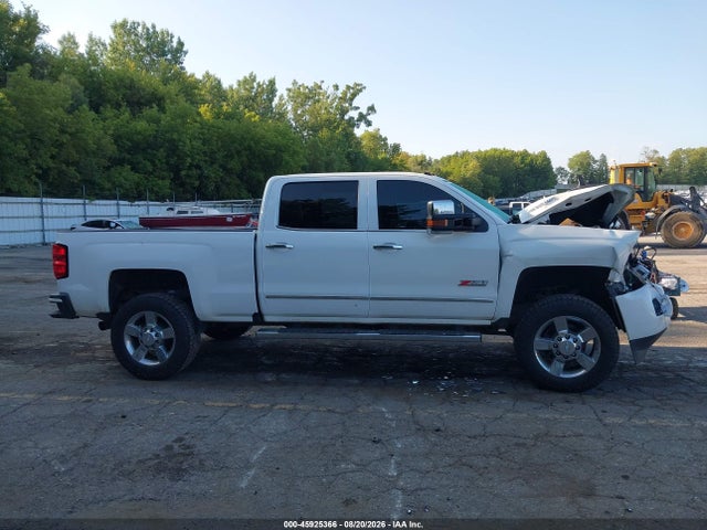 2016 Chevrolet Silverado 2500hd Ltz მანქანა იყიდება აუქციონზე, vin: 1GC1KWE88GF153720, აუქციონის ნომერი: 45925366