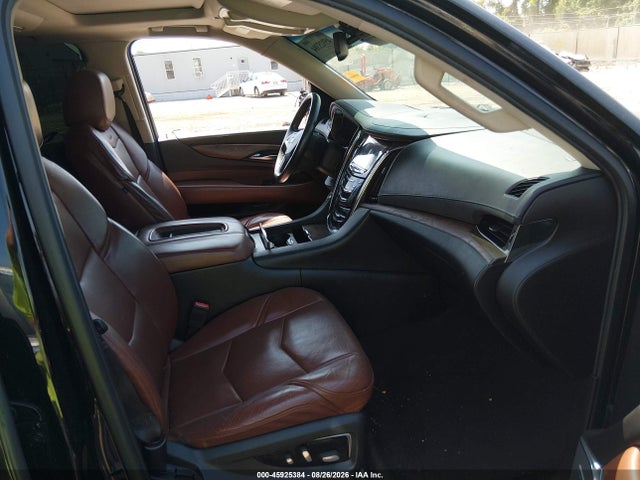45925384 :رقم المزاد ، 1GYS4MKJ1FR695100 vin ، 2015 Cadillac Escalade Luxury مزاد بيع