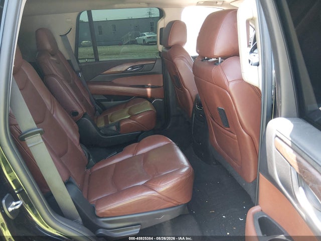 45925384 :رقم المزاد ، 1GYS4MKJ1FR695100 vin ، 2015 Cadillac Escalade Luxury مزاد بيع