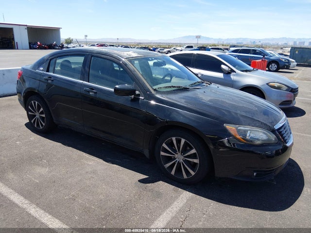 45925410 :رقم المزاد ، 1C3CCBCG7DN505832 vin ، 2013 Chrysler 200 Limited مزاد بيع