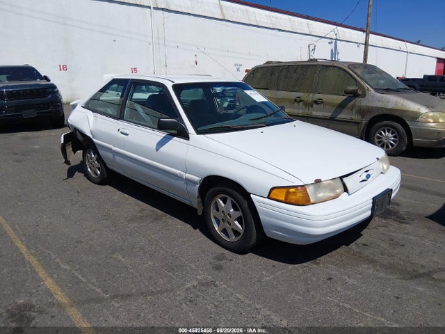 1996 Ford Escort Lx მანქანა იყიდება აუქციონზე, vin: 3FASP11J6TR153395, აუქციონის ნომერი: 45925458