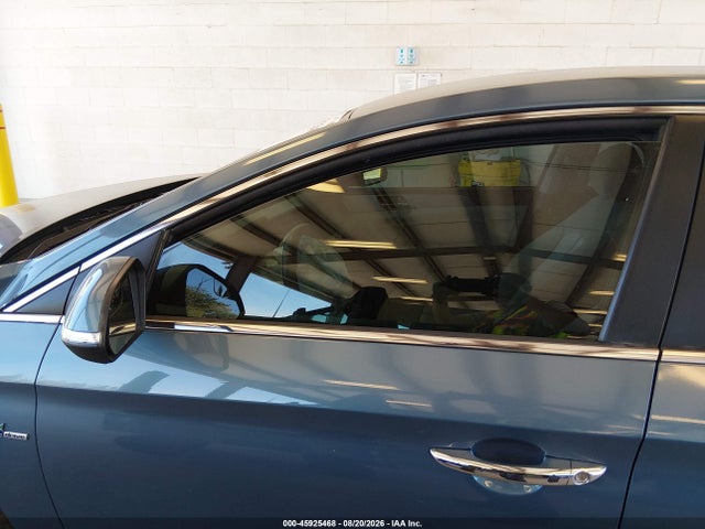 Продаж на аукціоні авто 2016 Hyundai Sonata Hybrid Se, vin: KMHE24L1XGA035477, номер лоту: 45925468