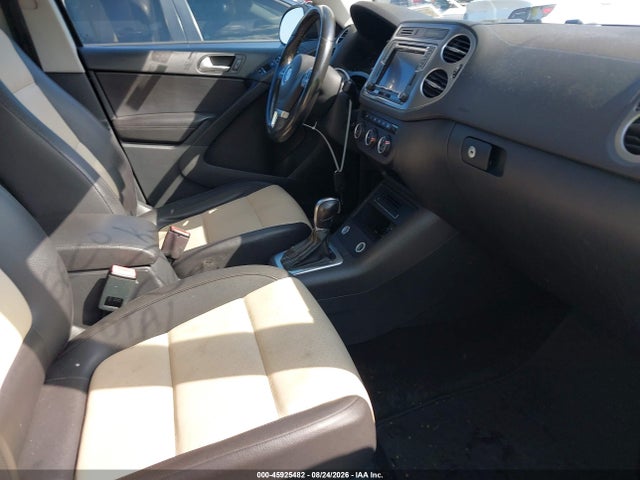 Aukcja sprzedaży 2016 Volkswagen Tiguan S/se/sel/r-line, vin: WVGBV7AX2GW582149, numer aukcji: 45925482