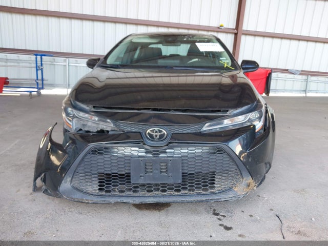 45925484 :رقم المزاد ، 5YFEPMAE0NP277067 vin ، 2022 Toyota Corolla Le مزاد بيع