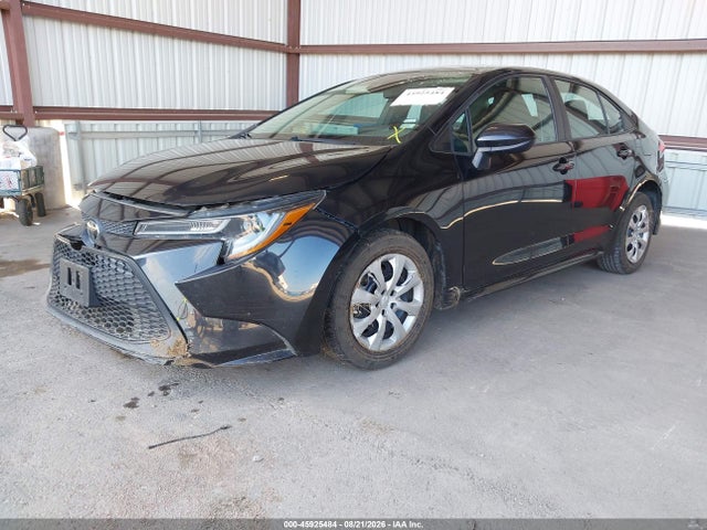 45925484 :رقم المزاد ، 5YFEPMAE0NP277067 vin ، 2022 Toyota Corolla Le مزاد بيع