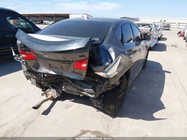 45925525 :رقم المزاد ، 3N1AB7AP8JY334208 vin ، 2018 Nissan Sentra Sr مزاد بيع