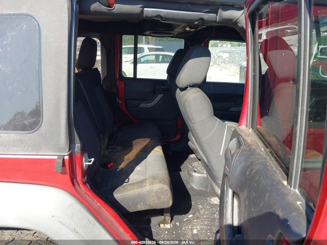 45925536 :رقم المزاد ، 1J4BA3H15BL561245 vin ، 2011 Jeep Wrangler Unlimited Sport مزاد بيع