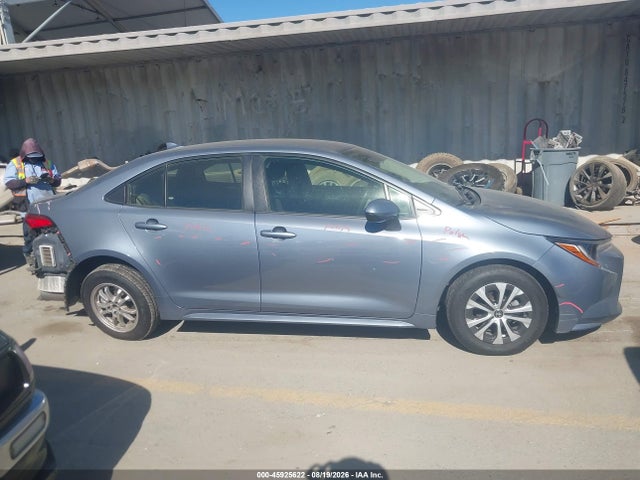 JTDEAMDE1NJ054828 Toyota Corolla Hybrid Le