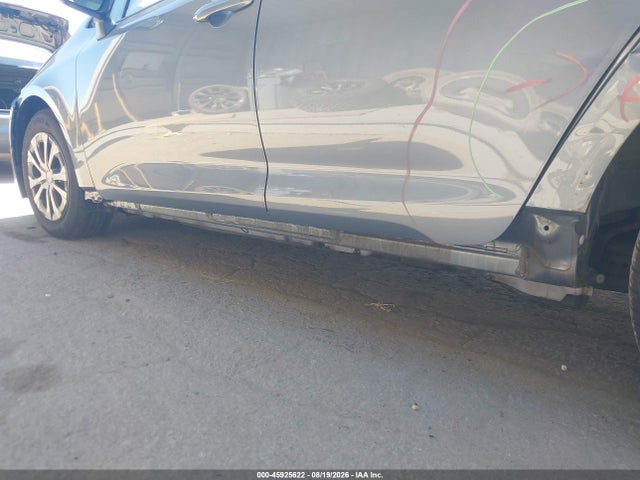 JTDEAMDE1NJ054828 Toyota Corolla Hybrid Le