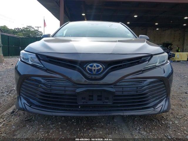 Продажа на аукционе авто 2018 Toyota Camry Hybrid Le, vin: 4T1B31HK3JU500378, номер лота: 45925643
