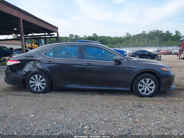Продажа на аукционе авто 2018 Toyota Camry Hybrid Le, vin: 4T1B31HK3JU500378, номер лота: 45925643