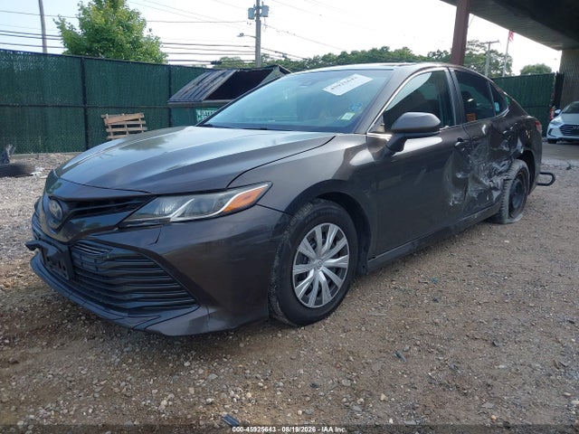 Продажа на аукционе авто 2018 Toyota Camry Hybrid Le, vin: 4T1B31HK3JU500378, номер лота: 45925643