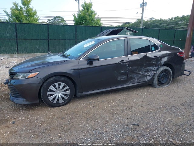Продажа на аукционе авто 2018 Toyota Camry Hybrid Le, vin: 4T1B31HK3JU500378, номер лота: 45925643