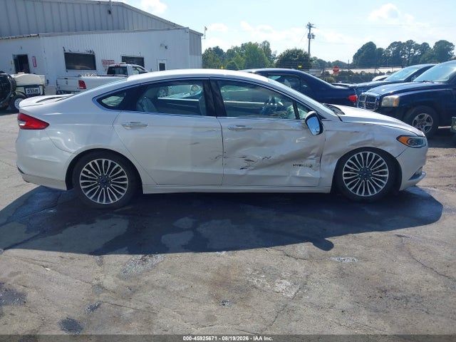 2017 Ford Fusion Hybrid Titanium მანქანა იყიდება აუქციონზე, vin: 3FA6P0RU8HR360002, აუქციონის ნომერი: 45925671