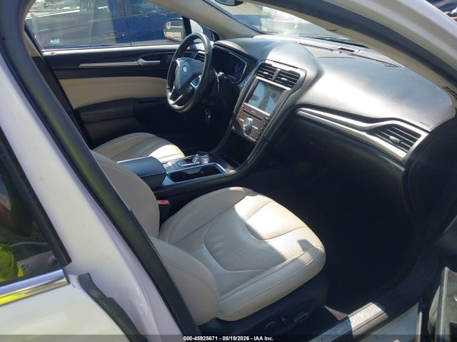 2017 Ford Fusion Hybrid Titanium მანქანა იყიდება აუქციონზე, vin: 3FA6P0RU8HR360002, აუქციონის ნომერი: 45925671