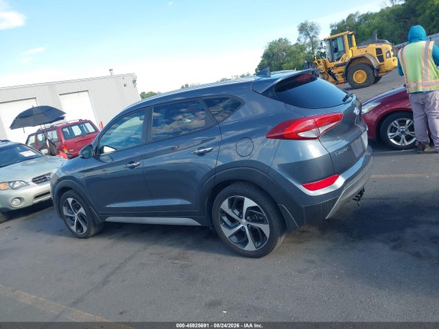 2017 Hyundai Tucson Limited მანქანა იყიდება აუქციონზე, vin: KM8J3CA27HU474105, აუქციონის ნომერი: 45925691