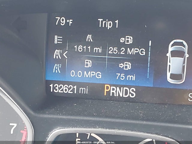 45925720 :رقم المزاد ، 1FMCU0GD9JUB15681 vin ، 2018 Ford Escape Se مزاد بيع