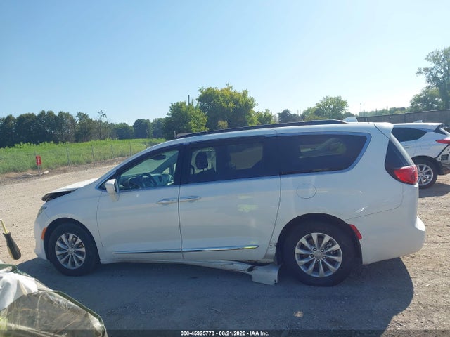 Aukcja sprzedaży 2017 Chrysler Pacifica Touring-l, vin: 2C4RC1BG7HR524388, numer aukcji: 45925770