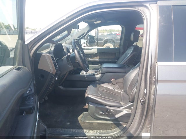 Продажа на аукционе авто 2018 Ford Expedition Max Limited, vin: 1FMJK1KT3JEA18665, номер лота: 45925797