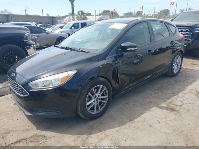 1FADP3K28GL407088 Ford FOCUS SE