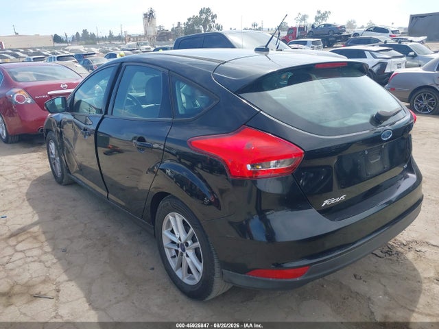 1FADP3K28GL407088 Ford FOCUS SE