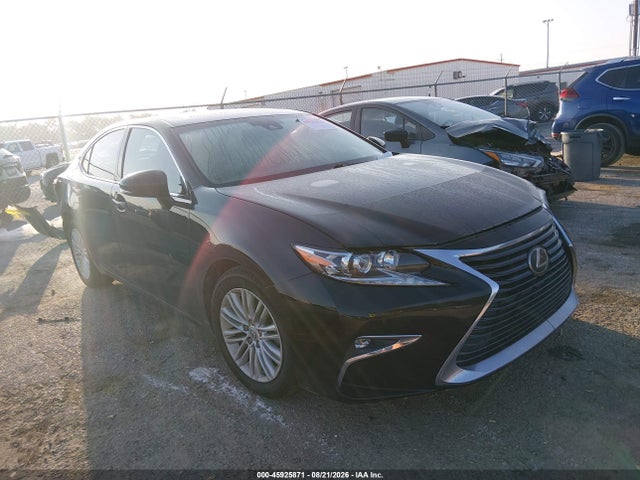 2017 Lexus Es 350 მანქანა იყიდება აუქციონზე, vin: 58ABK1GG7HU078828, აუქციონის ნომერი: 45925871